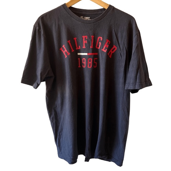Vintage Tommy Hilfiger T shirt L or wear as an oversized look - Picture 4 of 5